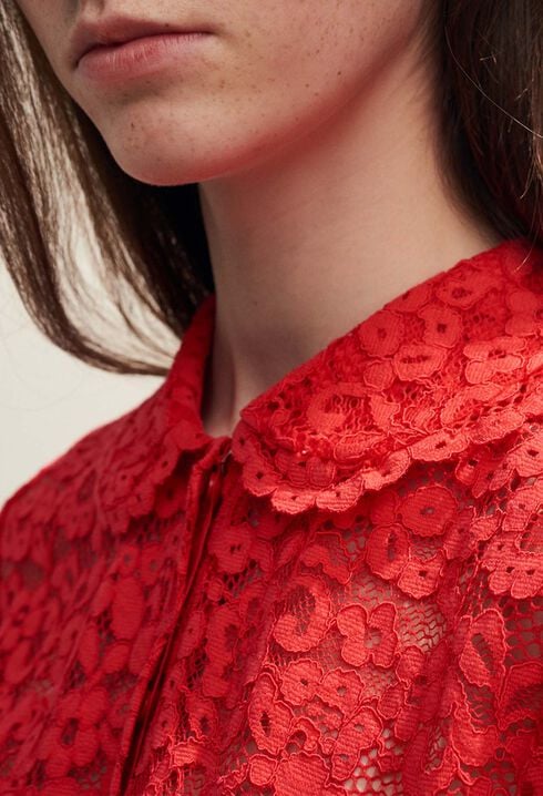 Top en dentelle col claudine