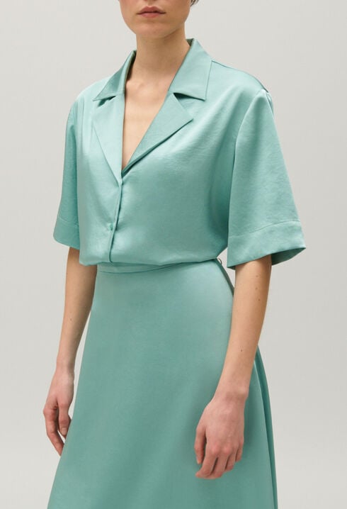 Chemise fluide satinée vert d'eau