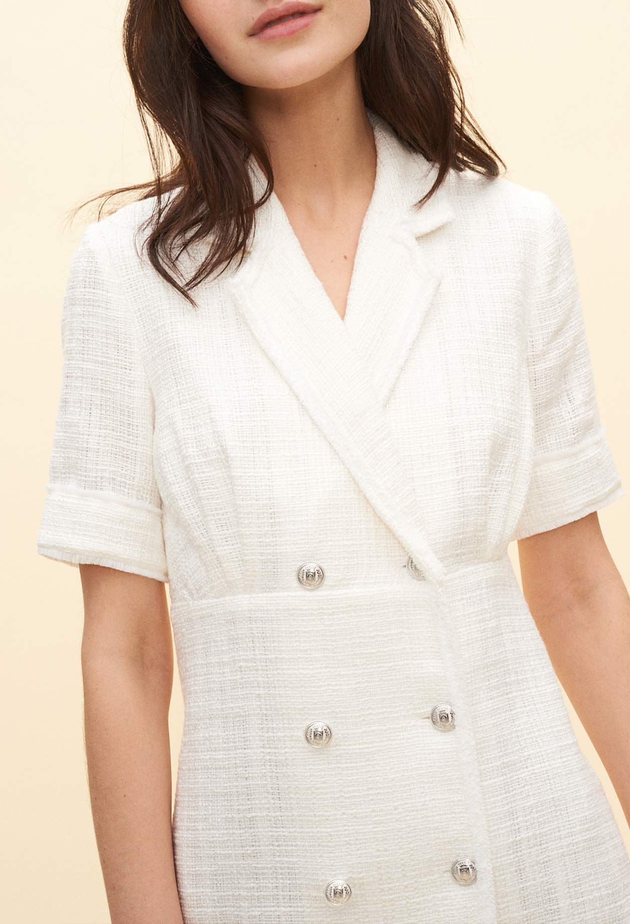 Robe blanche façon veste à boutons