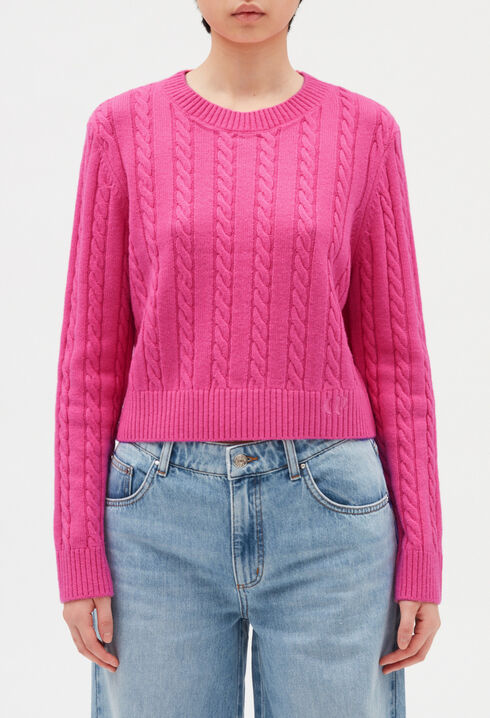 Pull court maille torsadée
