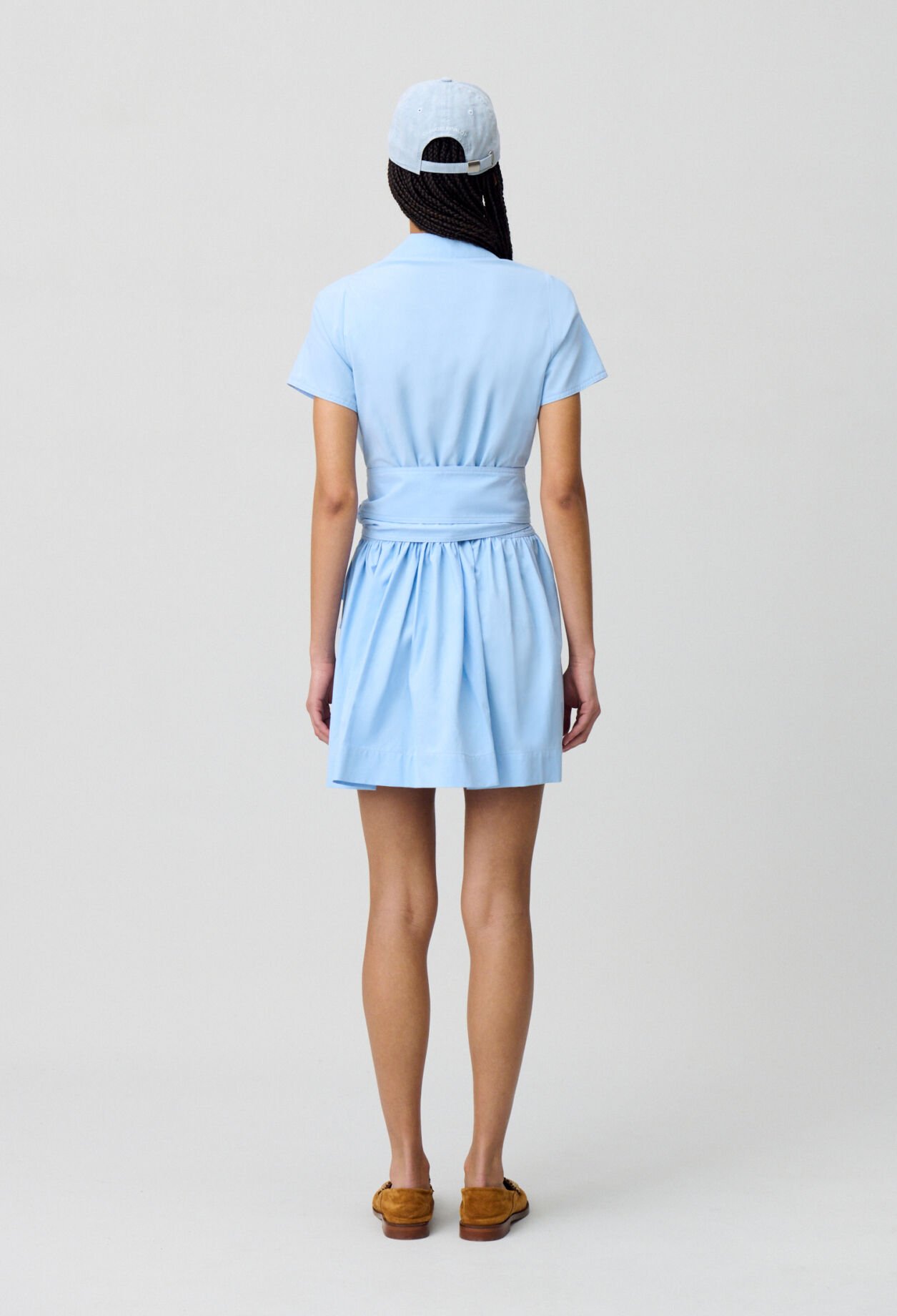 Robe longue ceinturée