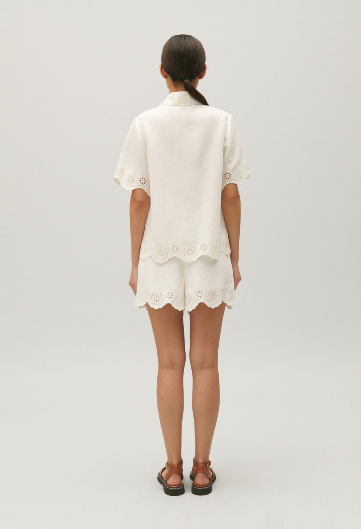 Chemise broderie anglaise