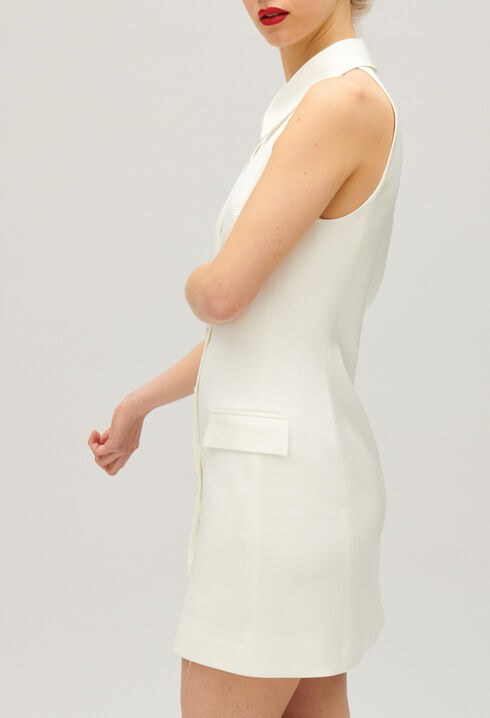 Robe courte satin&eacute;e &eacute;crue