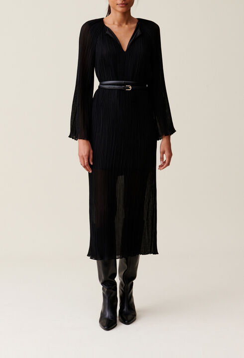 Robe longue pliss&eacute;e transparente