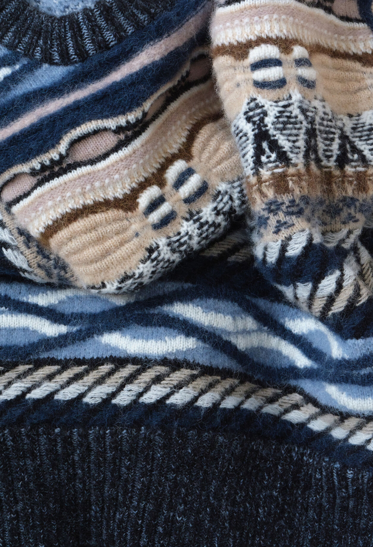 Pull court rayures à motifs