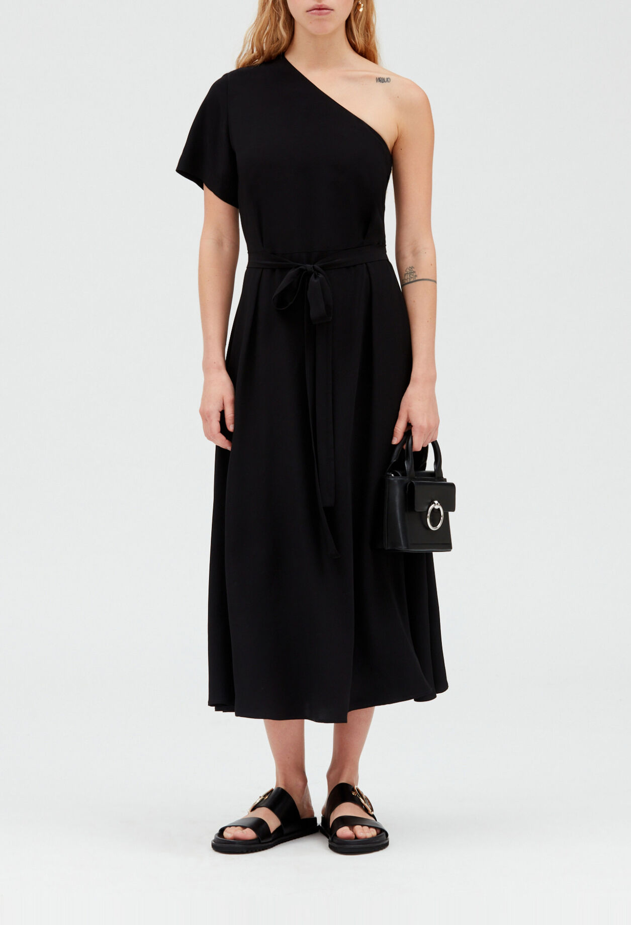 Robe midi asymétrique