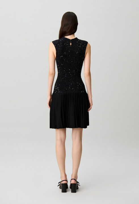 Robe courte ajust&eacute;e maille sequins