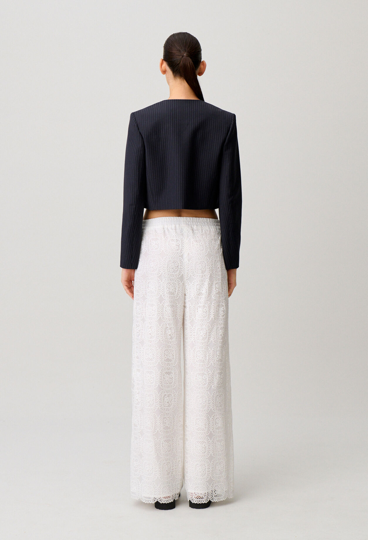 Pantalon fluide avec dentelle