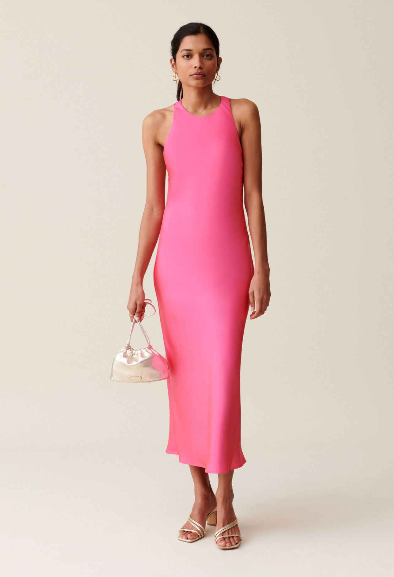 Robe longue satinée