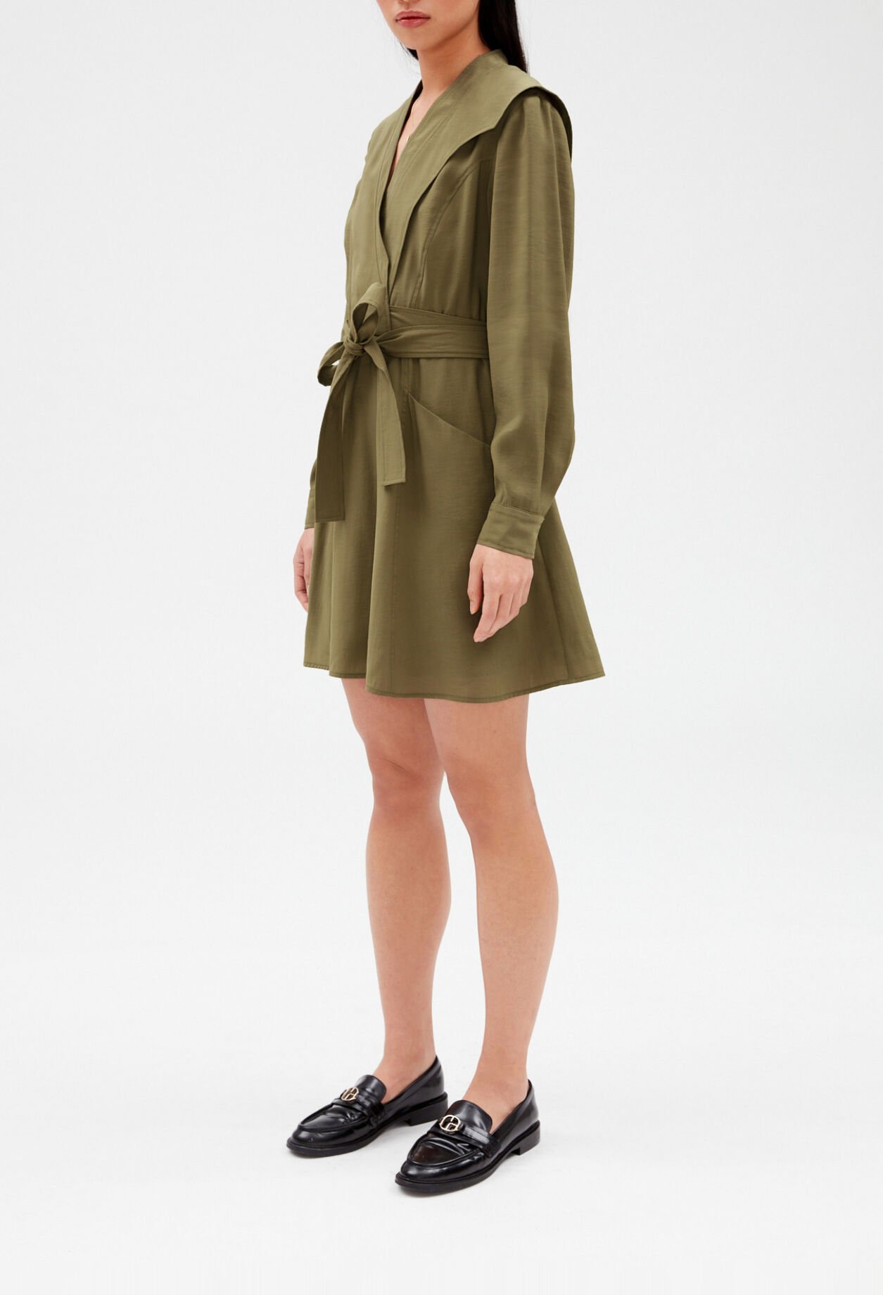 Robe courte à nouer kaki