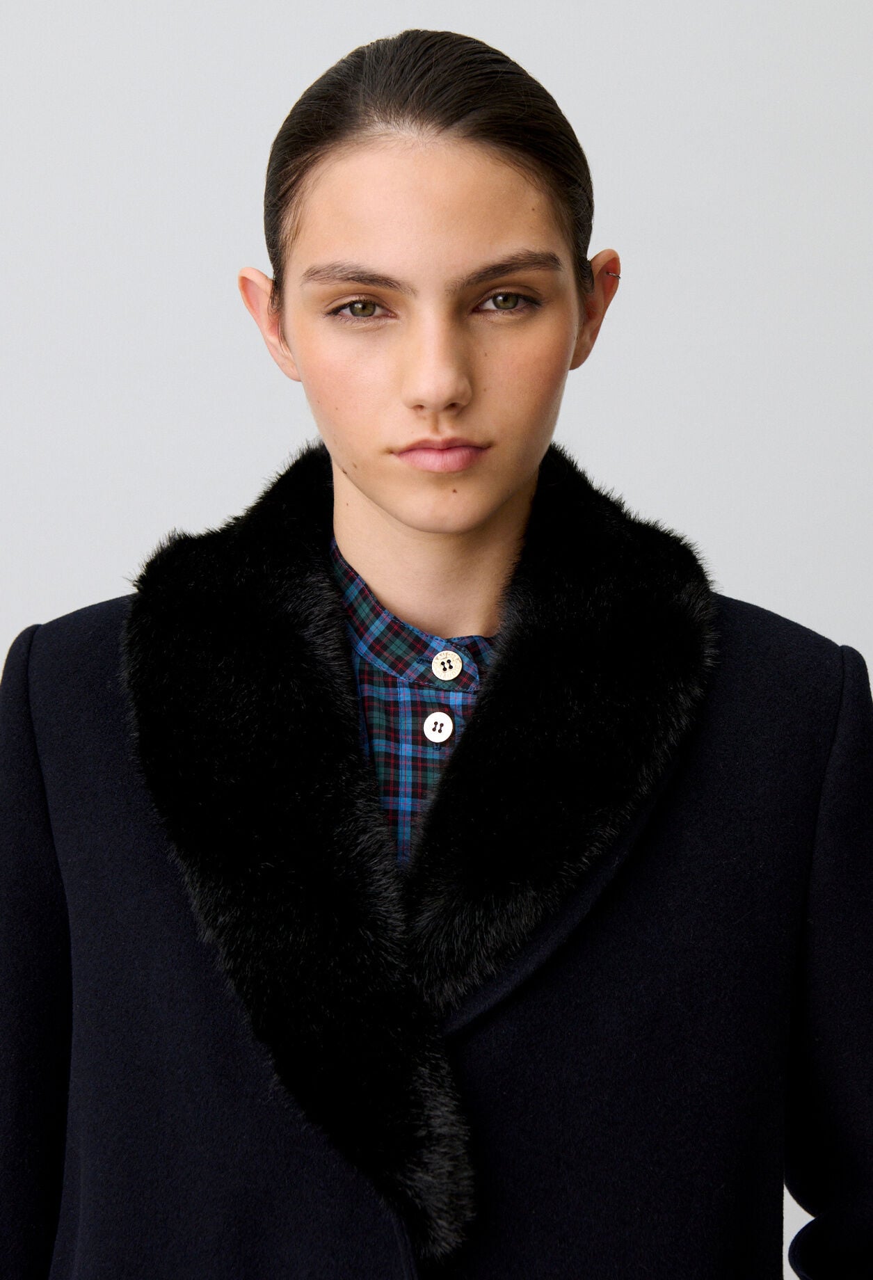 Manteau long laine col fausse fourrure