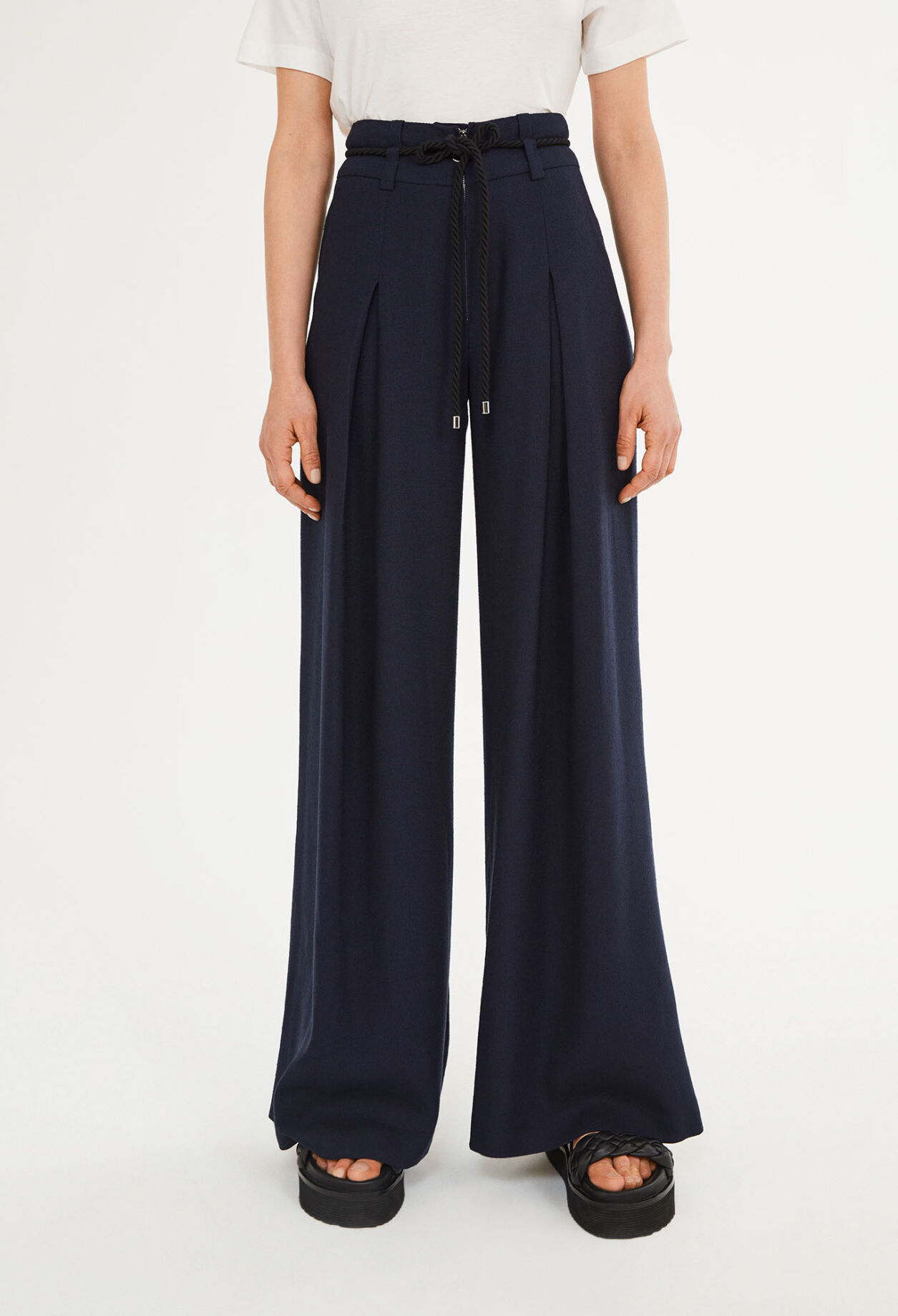 Pantalon long avec ceinture en corde