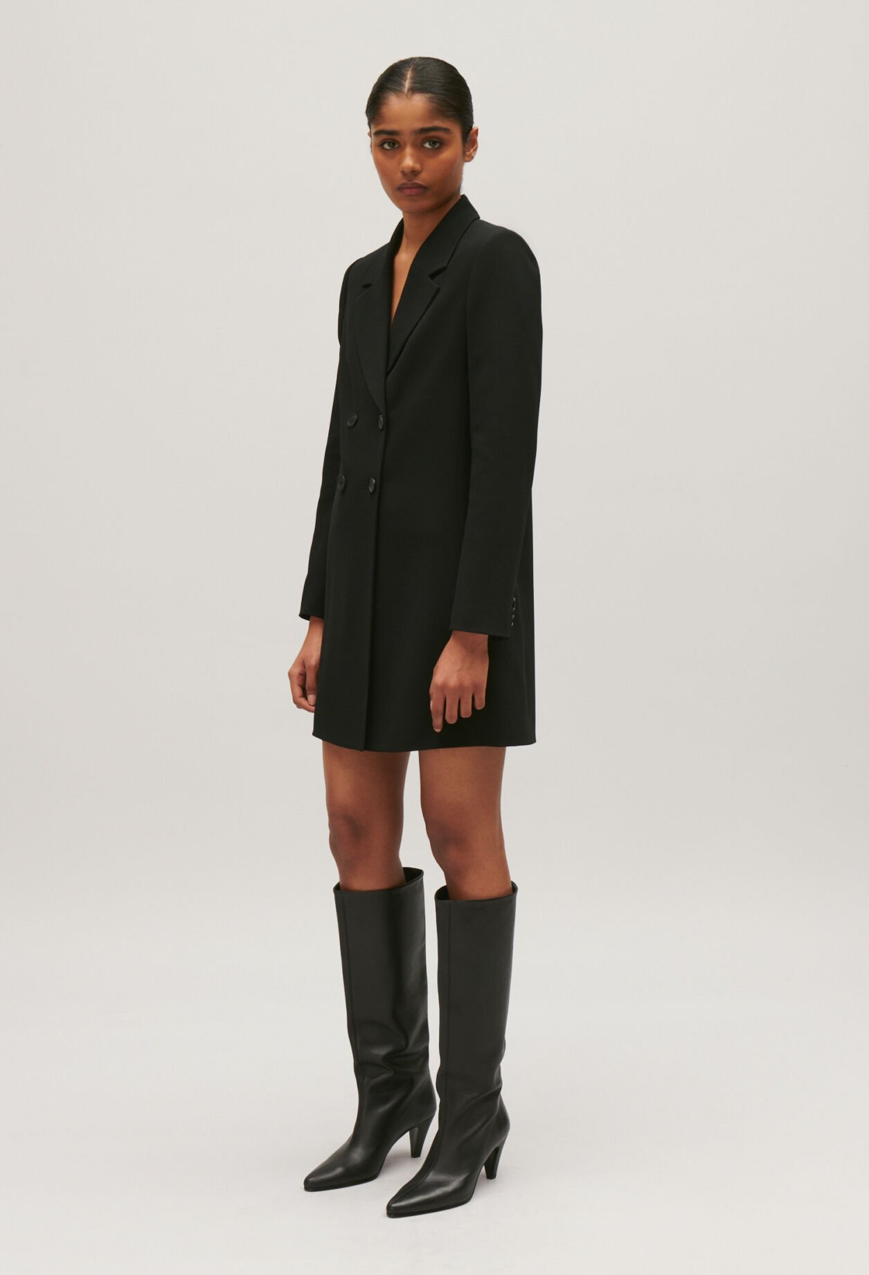 Robe courte tailleur noir