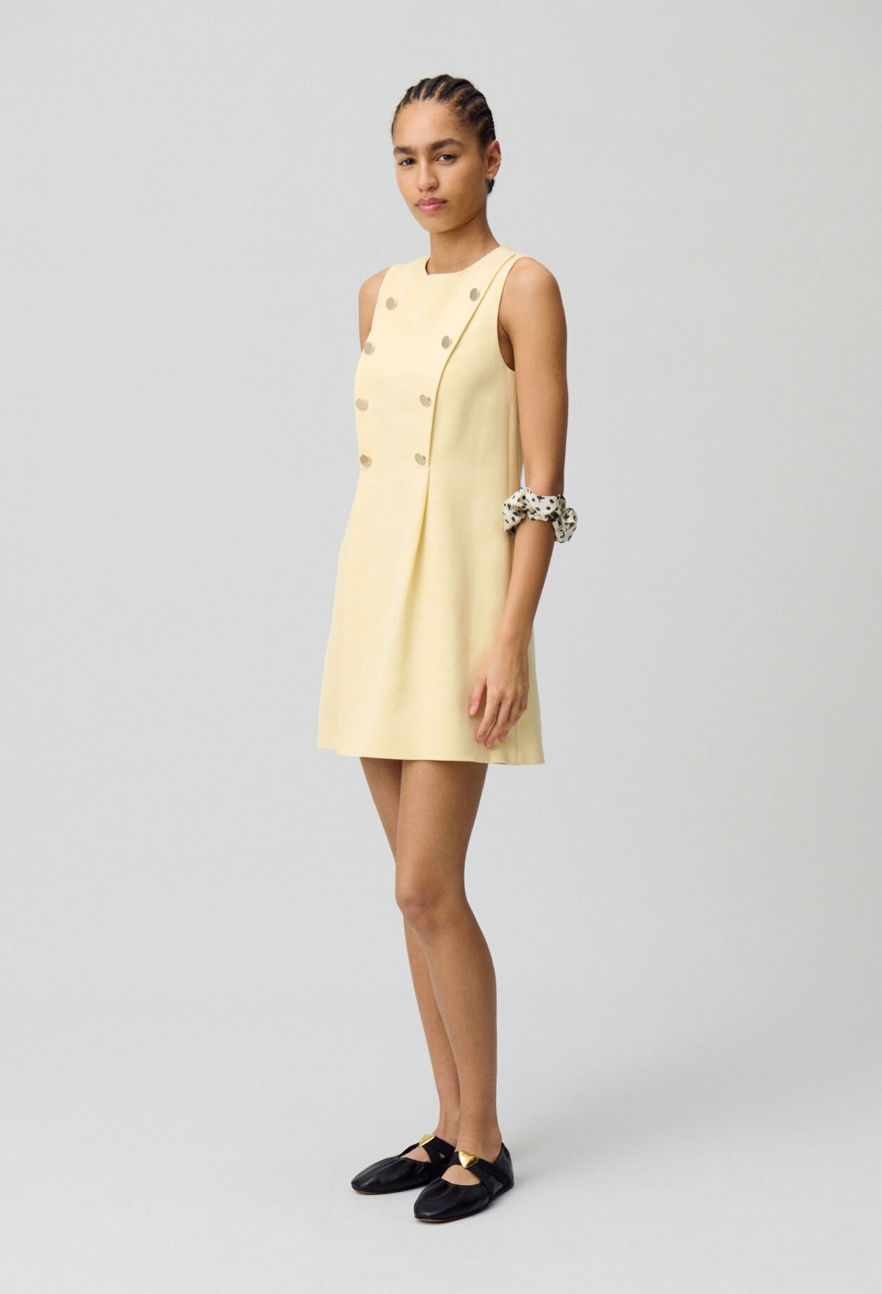 Robe courte ajustée