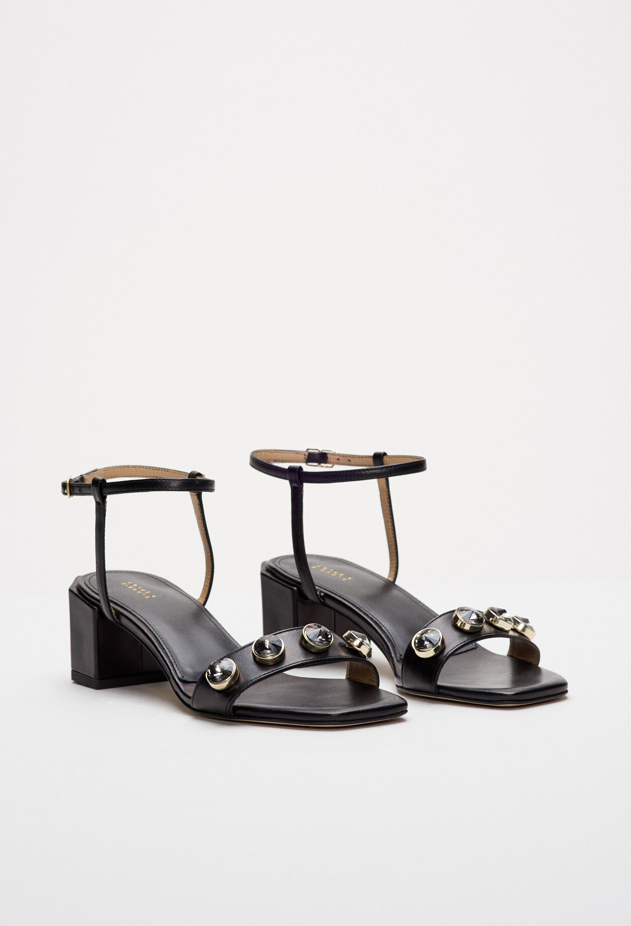 Sandales d'été à talons carrés