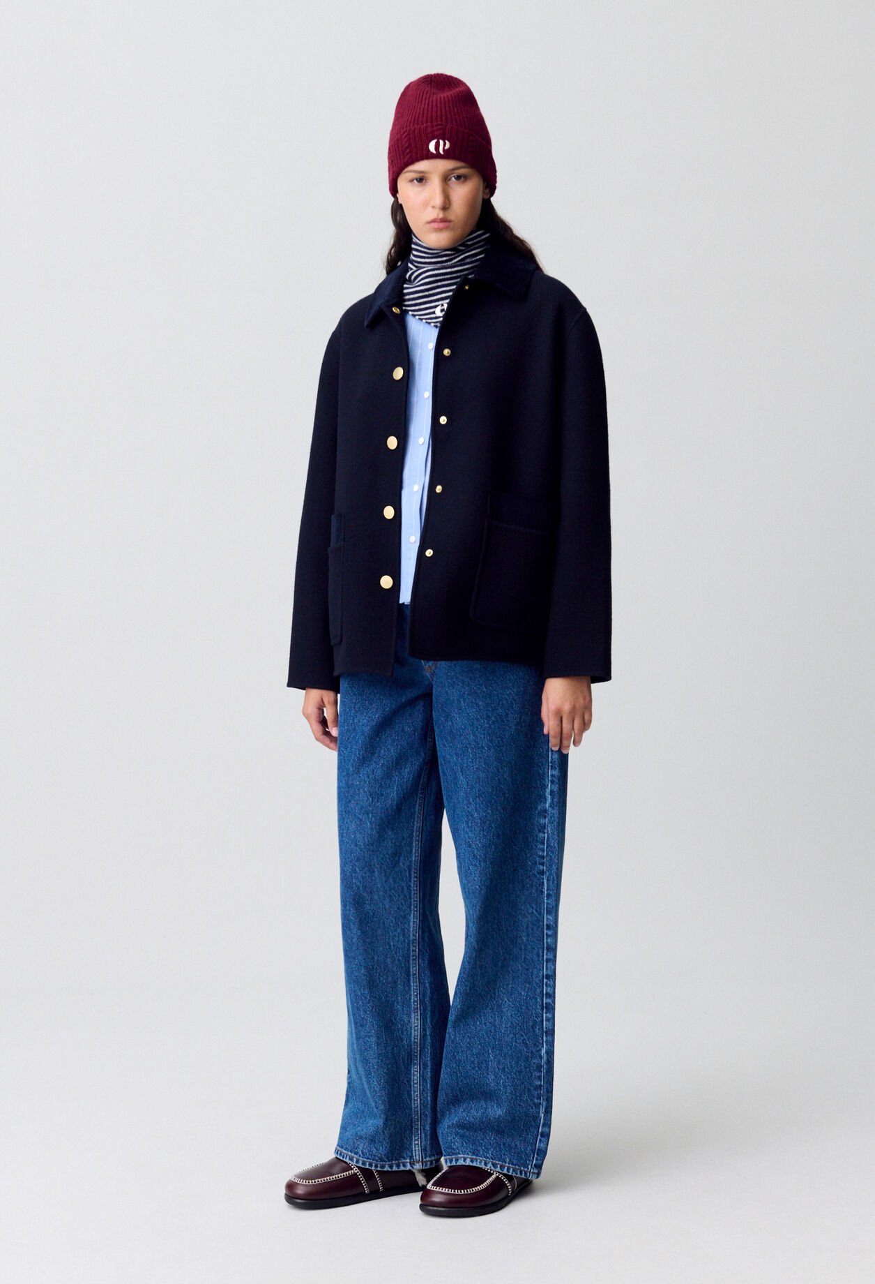 Manteau droit court laine