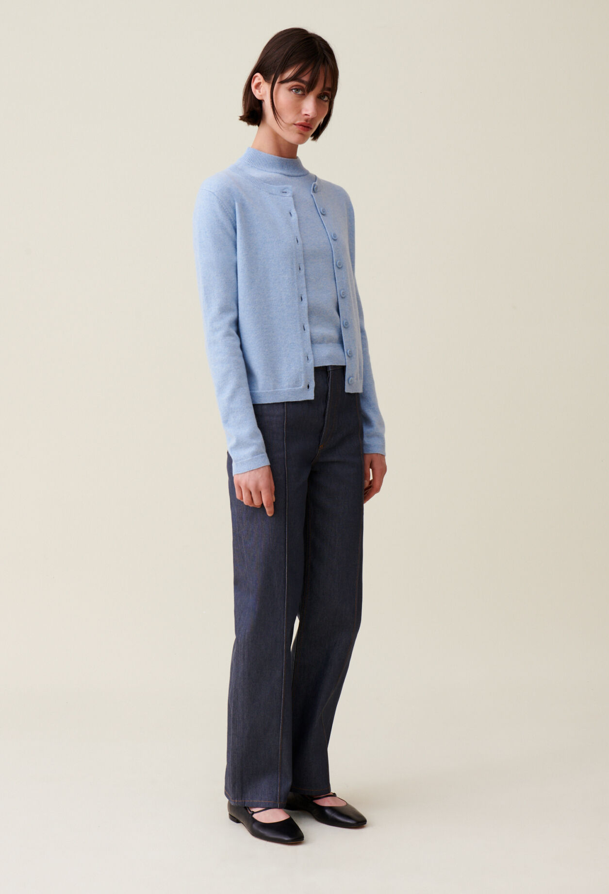 Cardigan laine boutonné broderie CP
