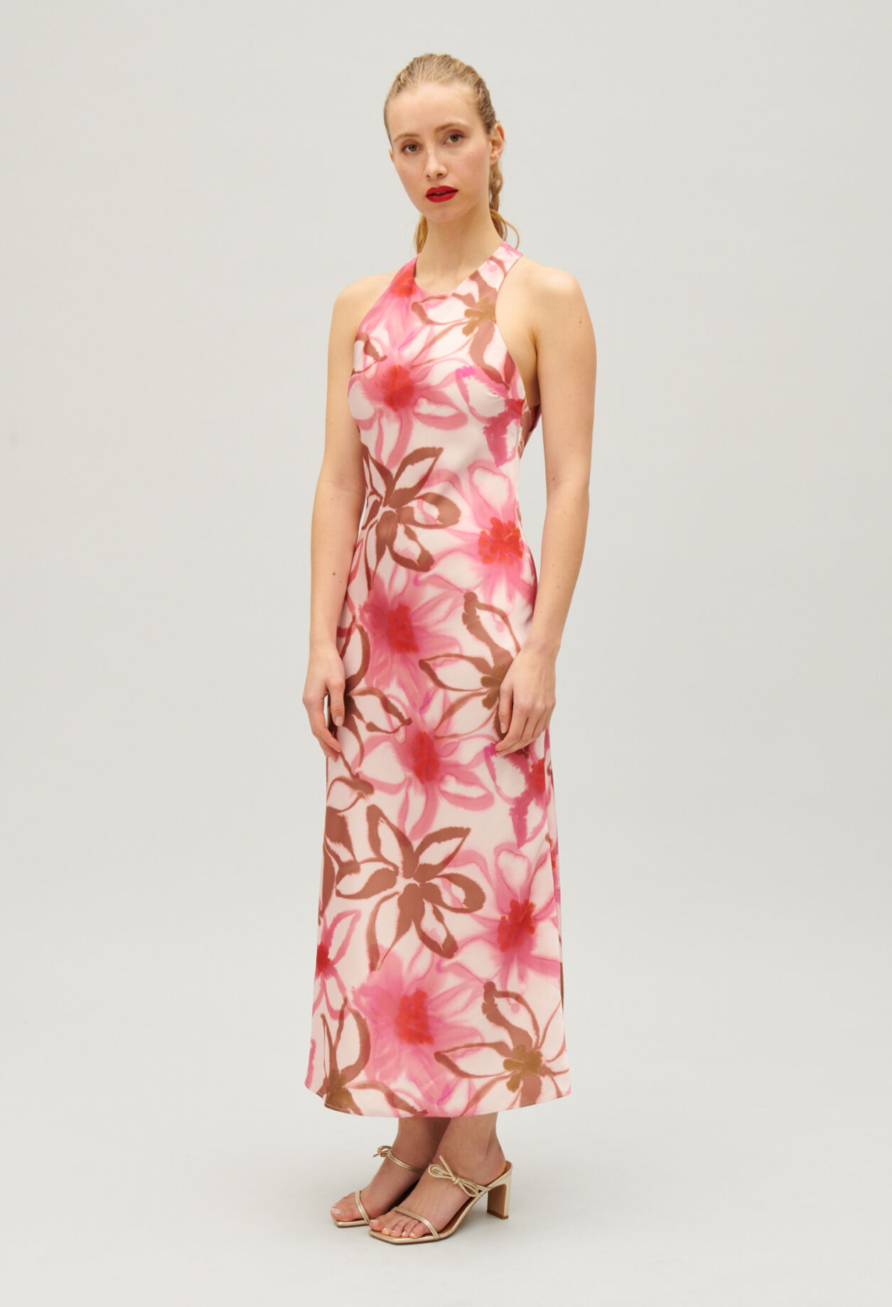 Robe longue satinee imprimee
