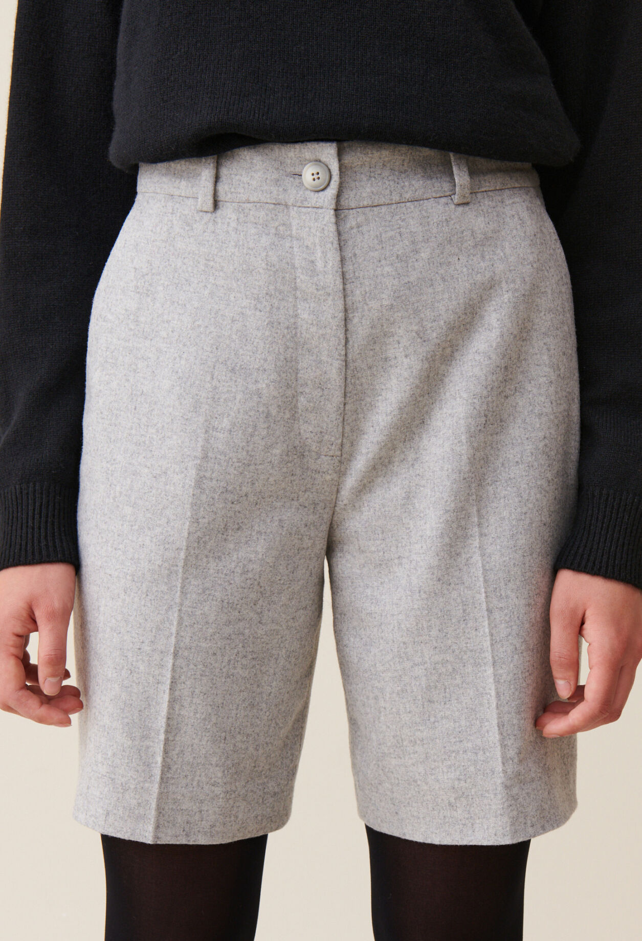Bermuda droit gris clair