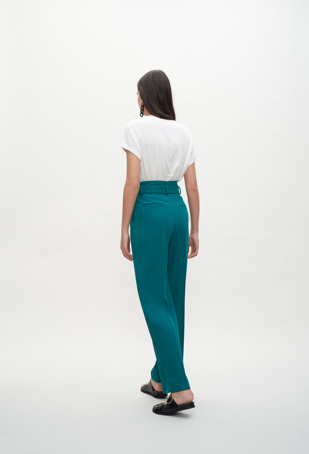 Pantalon carotte ceinturé