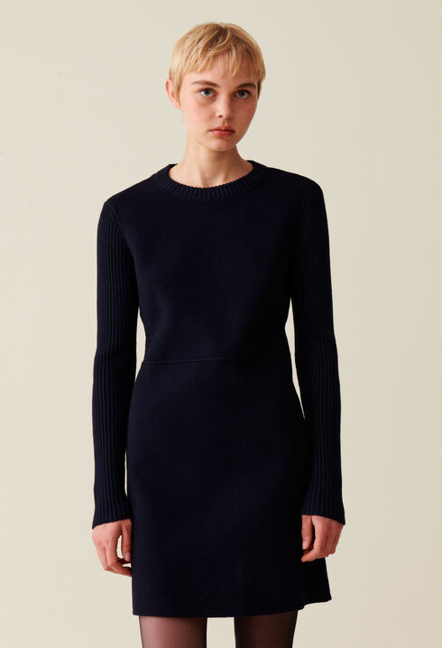Robe courte maille dos côtelé