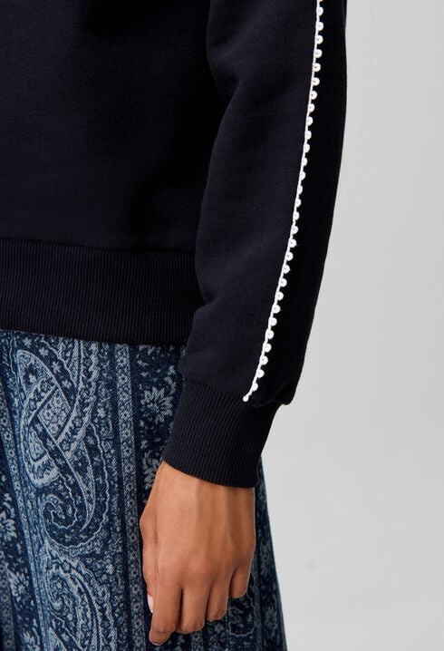 Sweatshirt coton organique broderie C