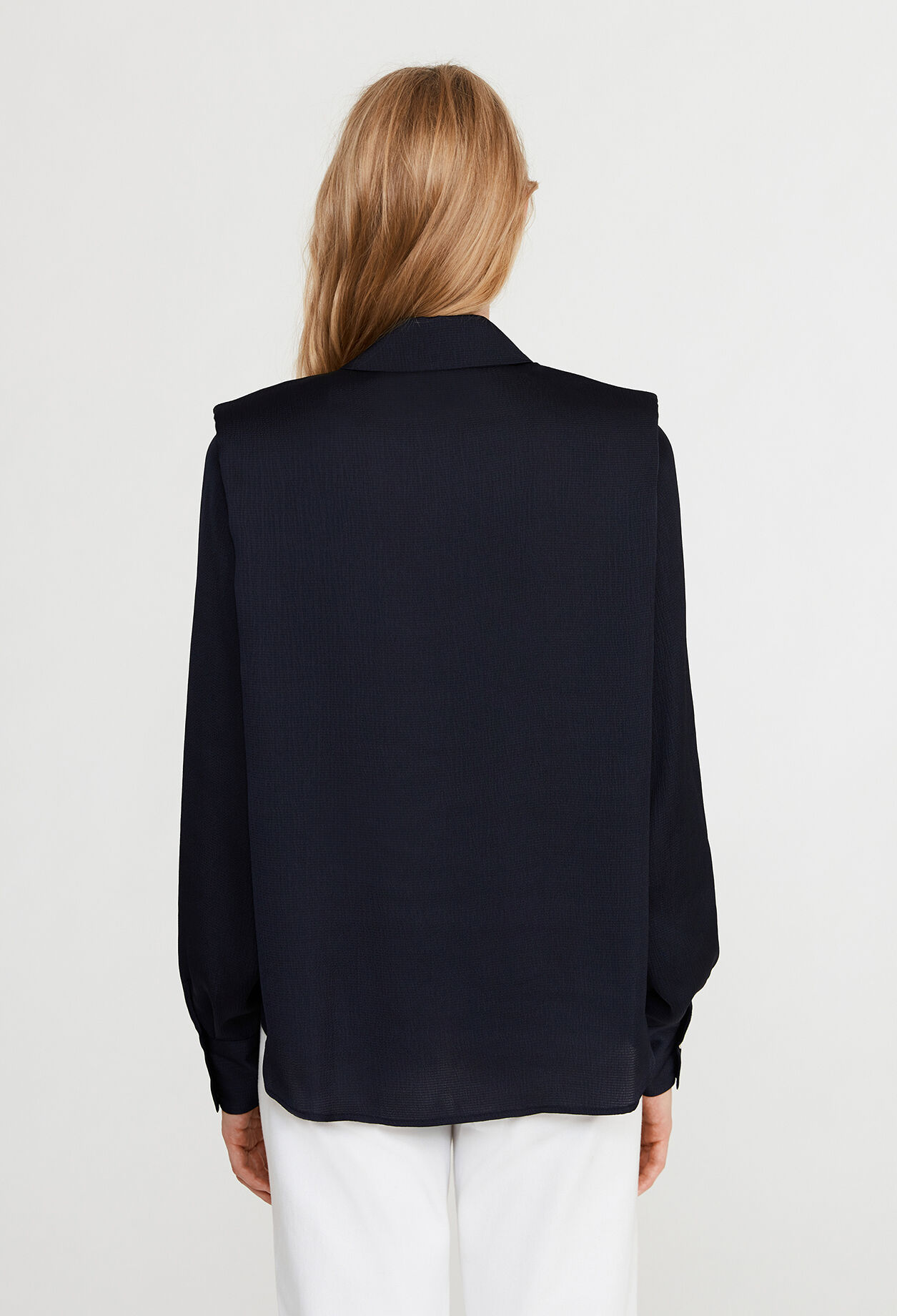 Blouse polyester