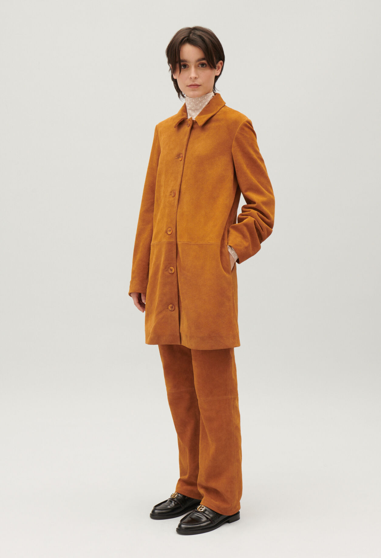 Pantalon cuir suède beige foncé