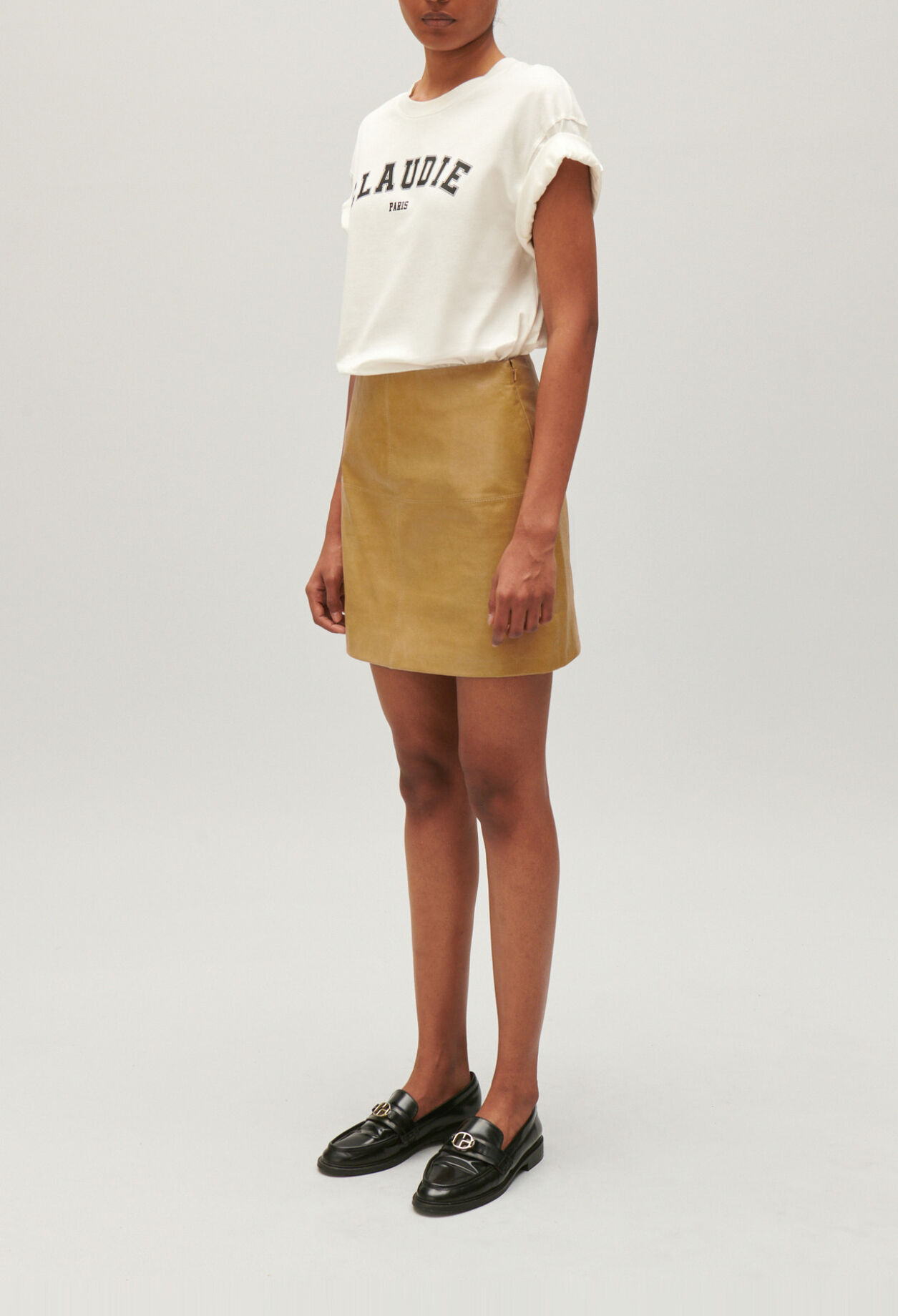 Jupe courte cuir jaune ocre