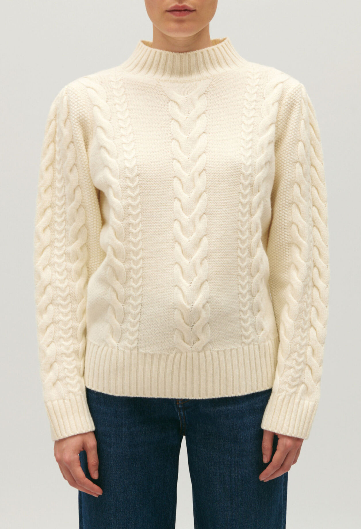Pull maille torsadée écru