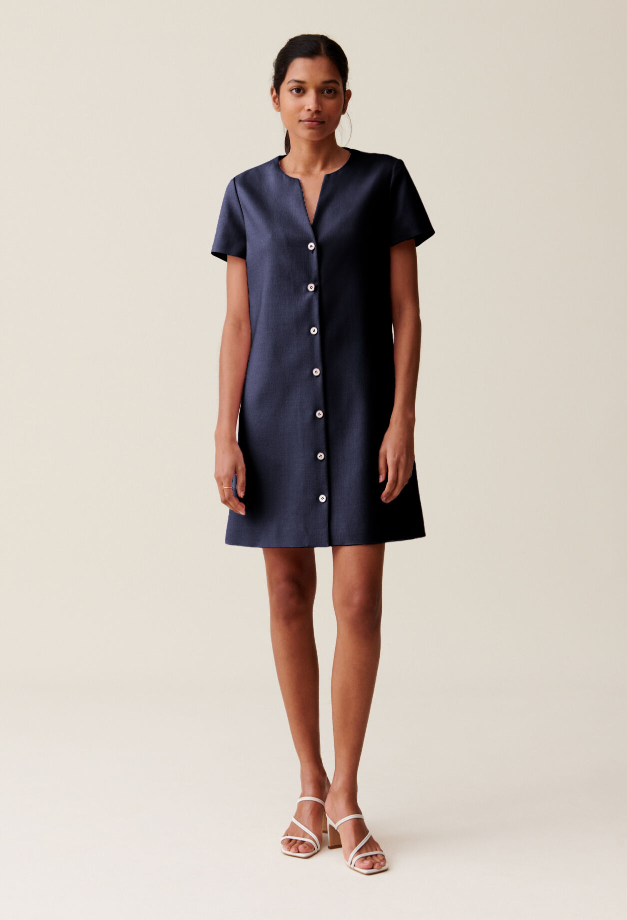 Robe courte boutonnée outlet