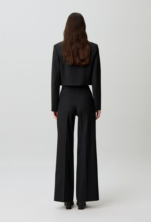 Pantalon jambes droites boutons bijoux