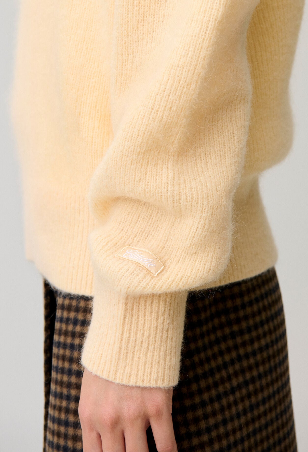 Pull d&eacute;contract&eacute; maille poilue