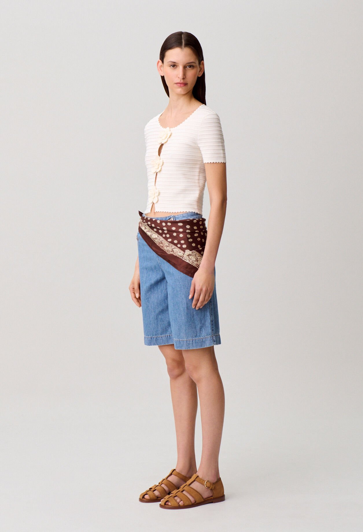 Pull manches courtes ray&eacute;