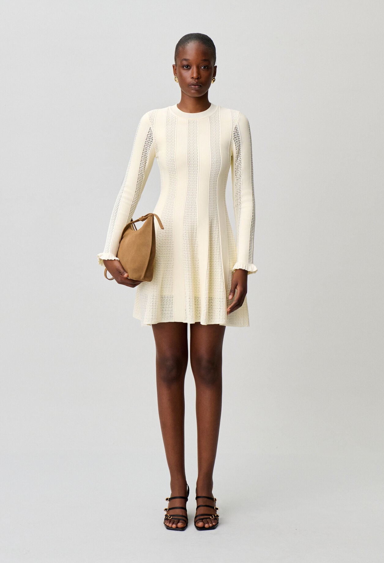 Robe courte maille patineuse