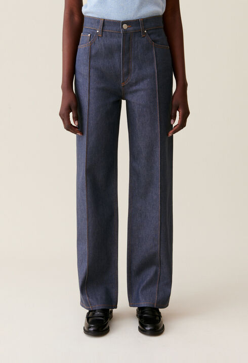 Jean Claude droit taille haute
