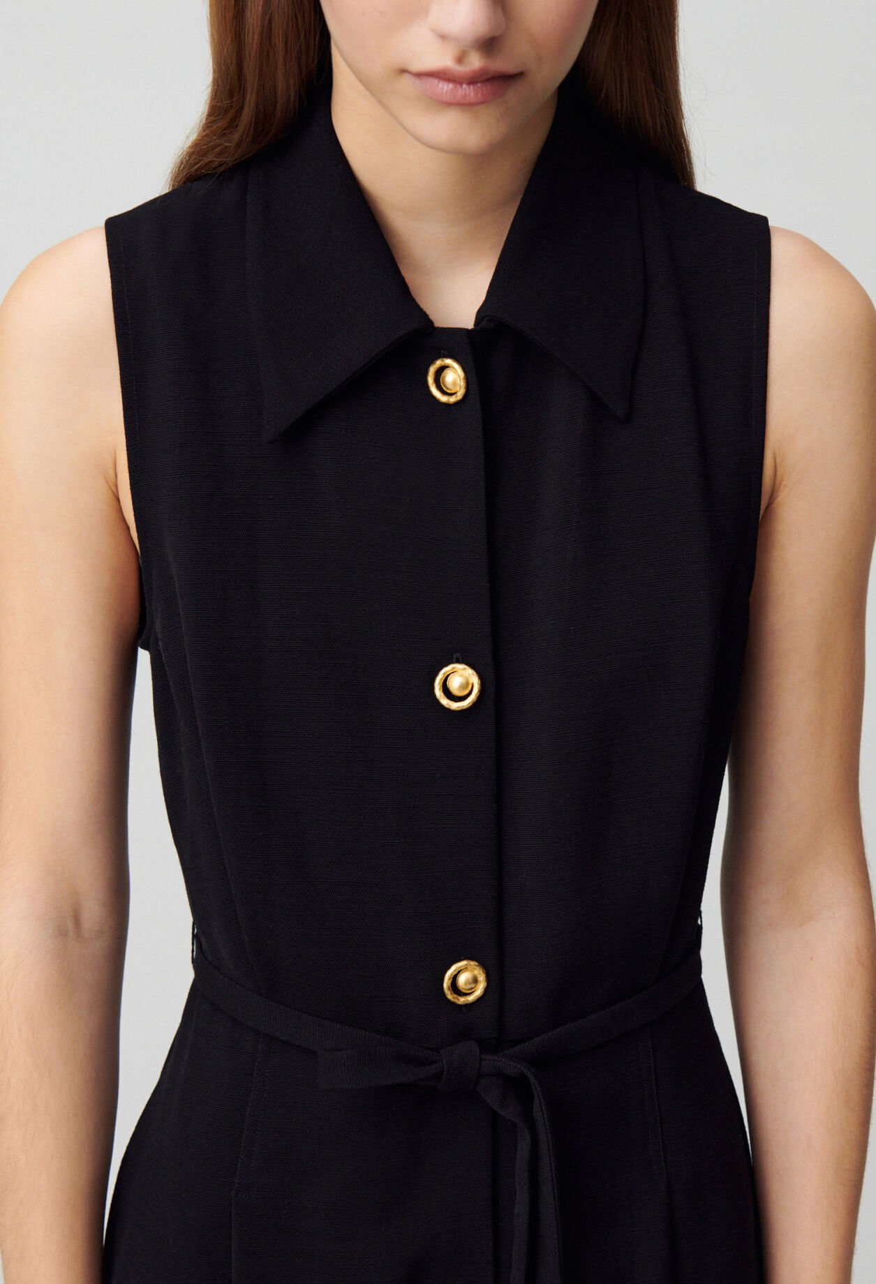 Robe courte sans manches