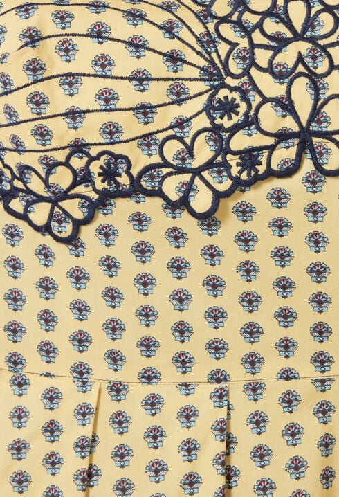 Robe longue décolletée