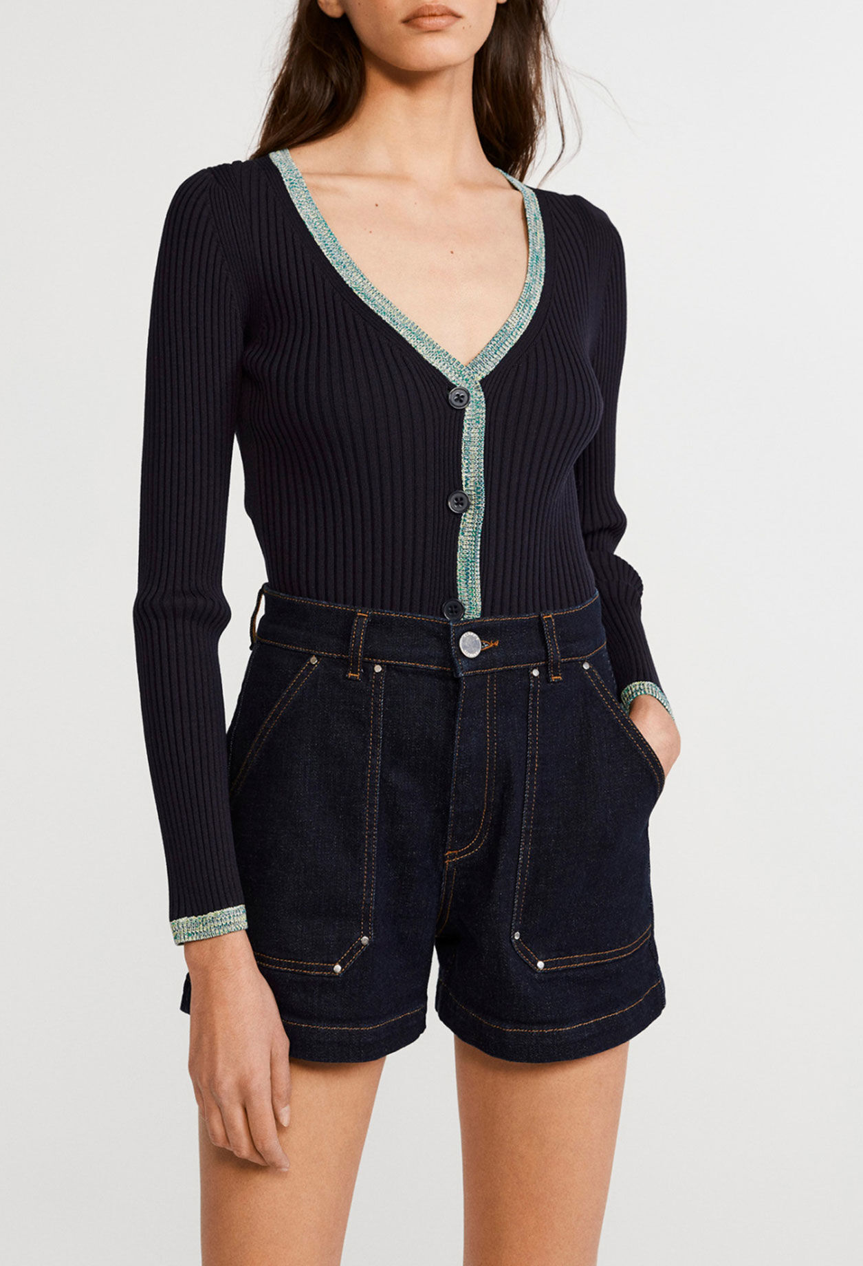 Cardigan près du corps