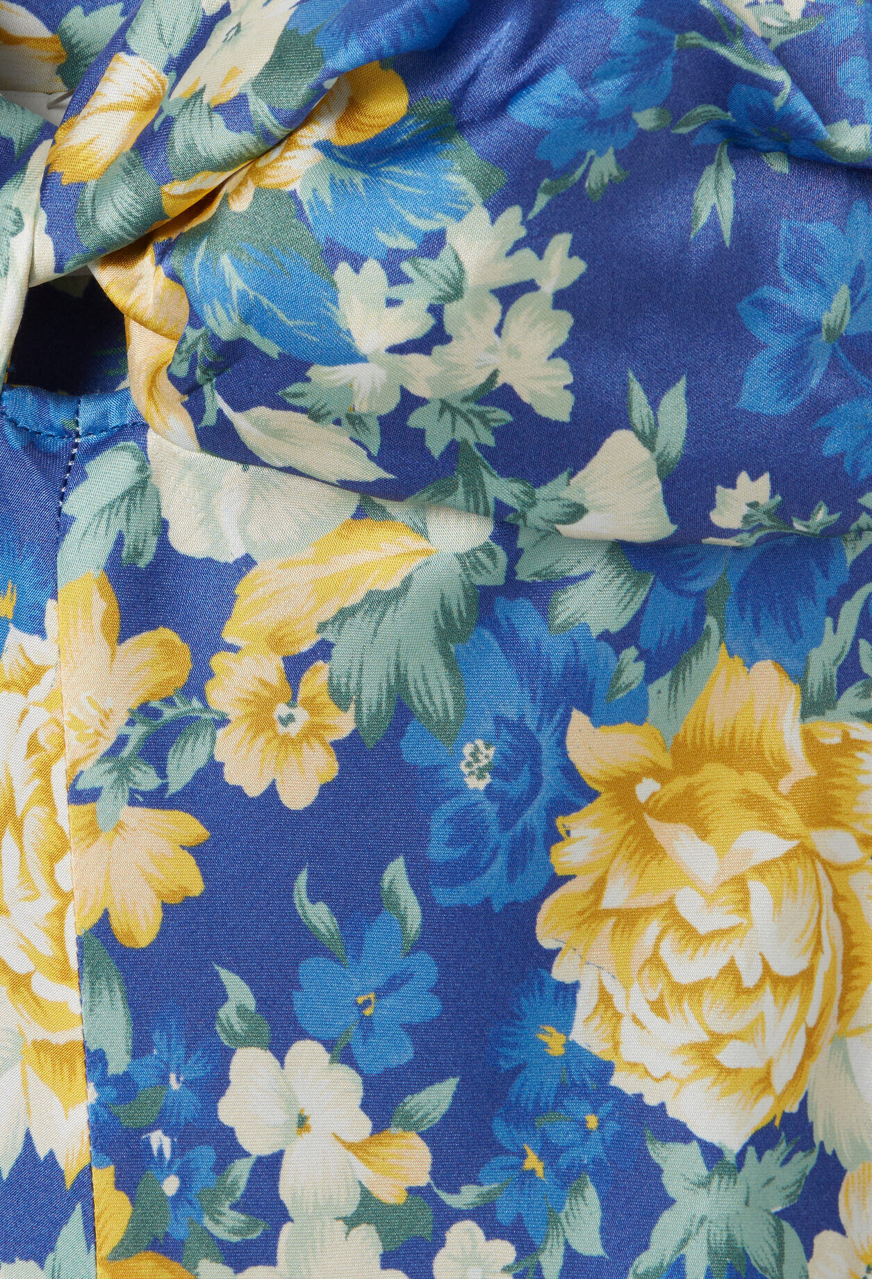 Robe longue satinée florale