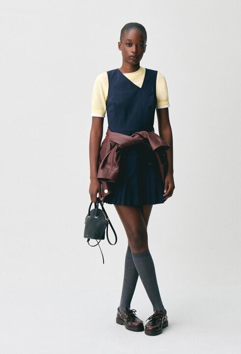 Robe courte sans manches