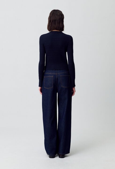 Pull maille fine noeuds