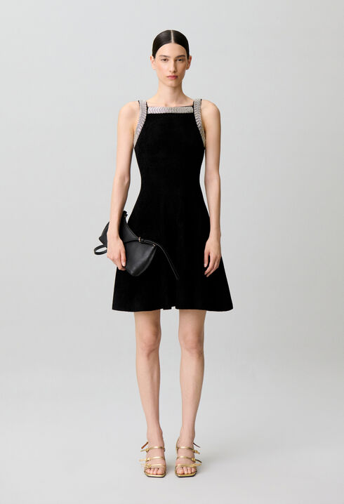 Robe &eacute;vas&eacute;e maille velours perles