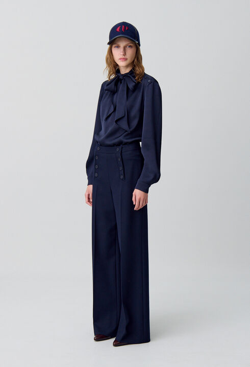 Blouse fluide col lavallière