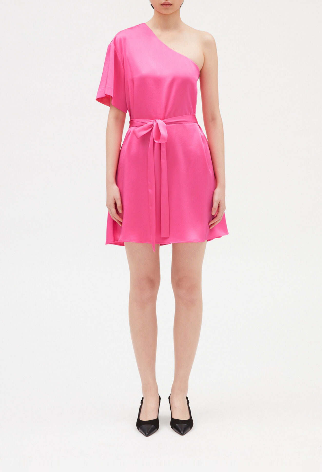 Robe courte asymétrique rose