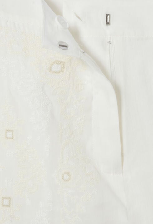 Short brod&eacute; coton ramie