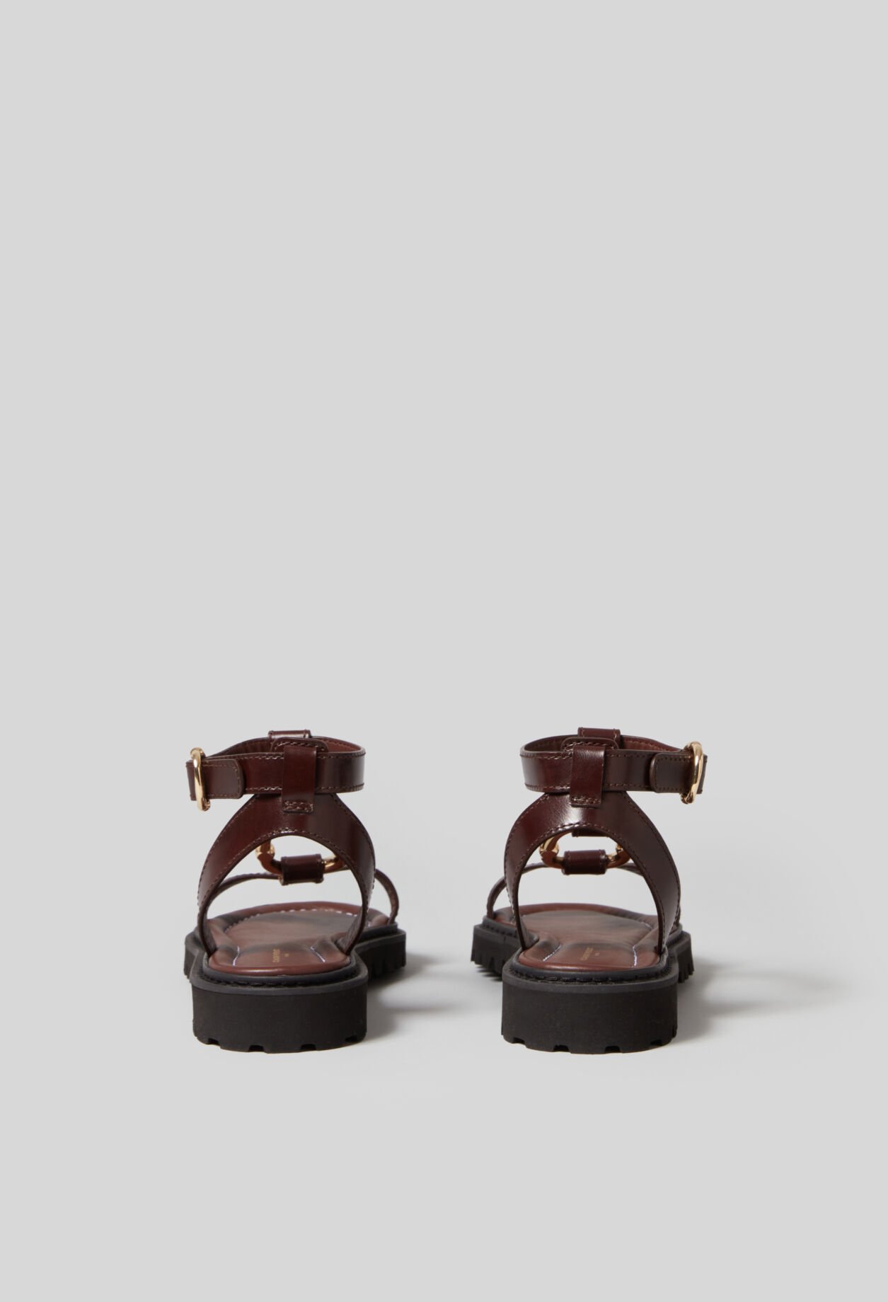 Sandales cuir anneau doré