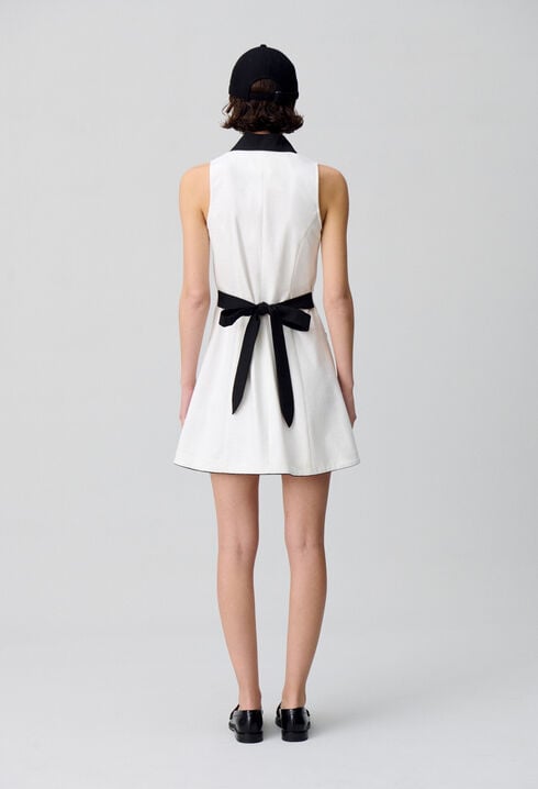 Robe courte sans manches