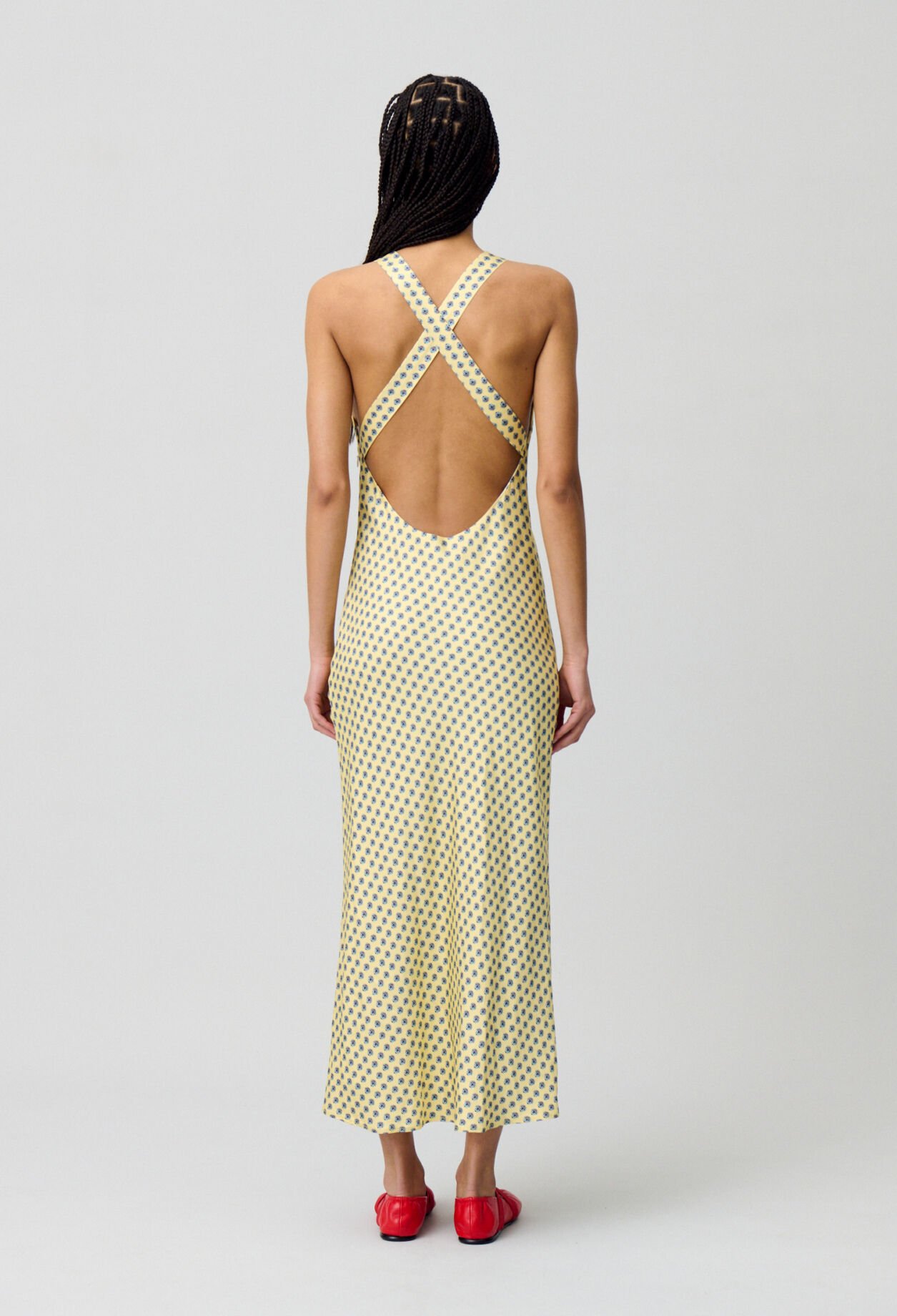 Robe longue satinée