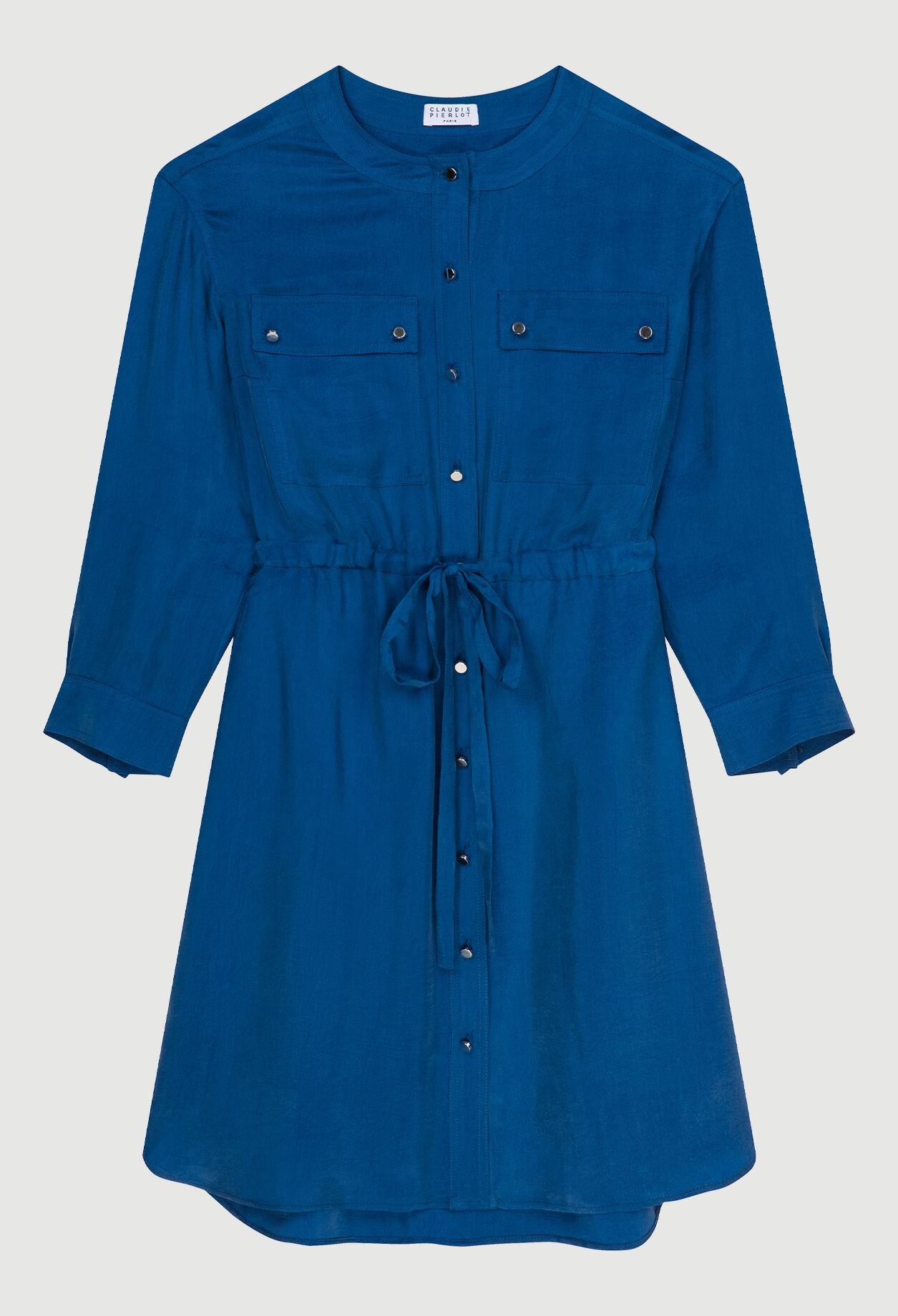 Robe boutonnée à col rond